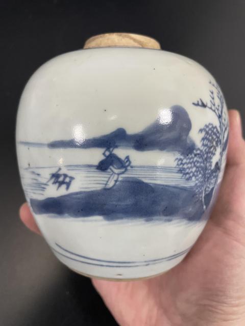 古玩陶瓷精品民窯 清·乾隆細(xì)路青花山水人頭罐拍賣,當(dāng)前價格2680元