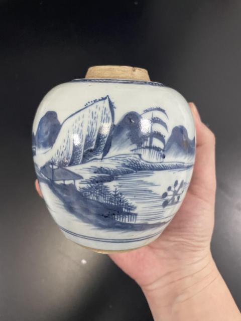 古玩陶瓷精品民窯 清·乾隆細(xì)路青花山水人頭罐拍賣,當(dāng)前價格2680元