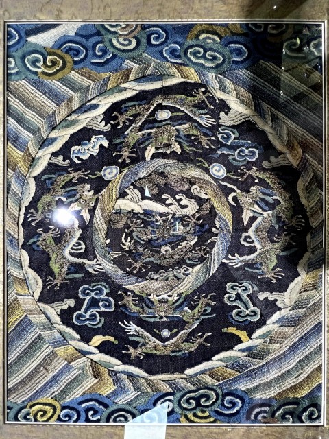 古玩雜項清代緙絲行龍拍賣，當前價格0元