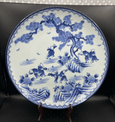 古玩陶瓷昭和時期嬰戲紋青花盤拍賣,當前價格999元