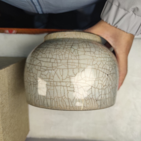 古玩陶瓷清早期順治哥釉砵式爐【附域鑒研究院實物鑒真】拍賣，當前價格6000元