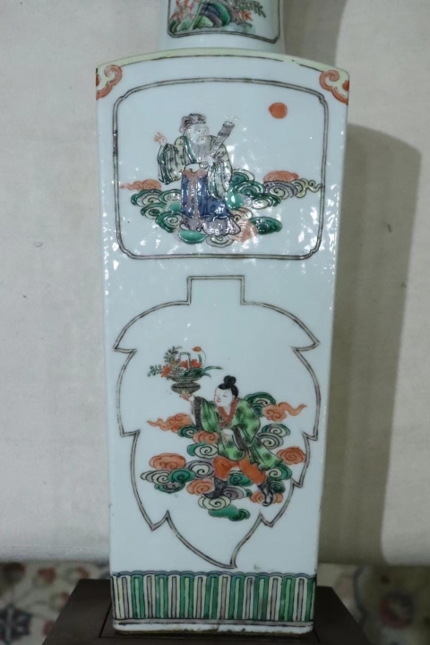 古玩陶瓷晚清四方五彩八仙人物瓶拍賣,當前價格18800元