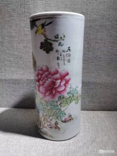 古玩陶瓷五倫圖·帽筒拍賣，當前價格200元