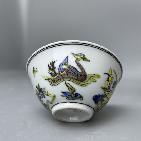 古玩陶瓷上世紀中期荷塘鴛鴦清趣圖描金彩繪碗拍賣，當前價格700元