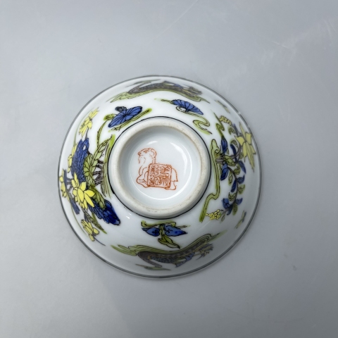 古玩陶瓷上世紀中期荷塘鴛鴦清趣圖描金彩繪碗拍賣，當前價格700元