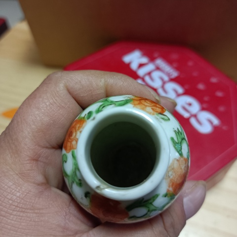 古玩陶瓷晚清民國花鳥紋廣彩瓶拍賣，當前價格0元