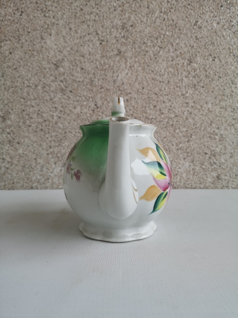 古玩陶瓷解放初期花卉紋執(zhí)壺拍賣,當(dāng)前價(jià)格298元