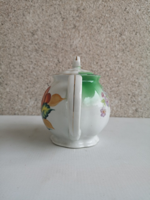 古玩陶瓷解放初期花卉紋執(zhí)壺拍賣,當(dāng)前價(jià)格298元