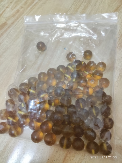 古玩雜項清琥珀色琉璃珠甩賣拍賣,當前價格1元