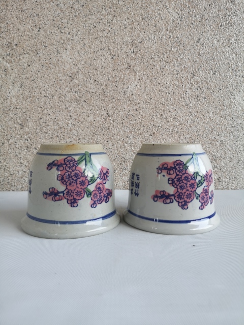 古玩陶瓷六十至八十年代花卉紋青花加彩花盆拍賣,當(dāng)前價格298元