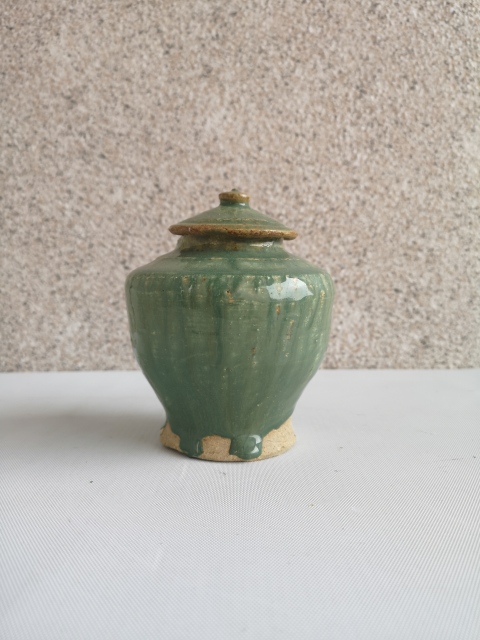 明末清初綠釉將軍罐拍賣，當(dāng)前價(jià)格1100元