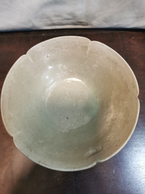 古玩陶瓷五代越窯系葵口碗拍賣,當(dāng)前價(jià)格8000元