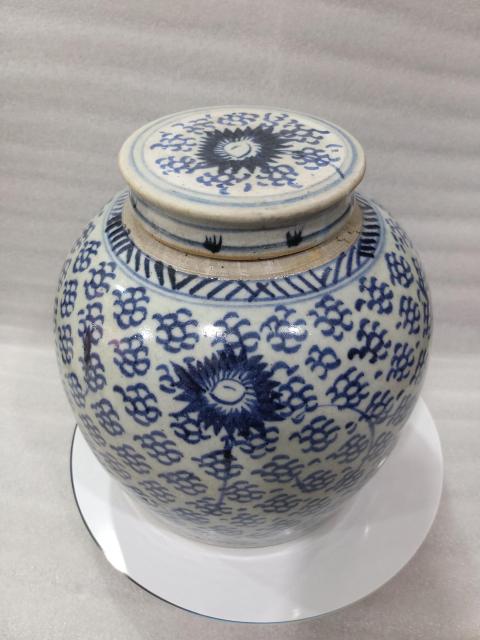 古玩陶瓷青花鳳眼紋蓋罐拍賣，當(dāng)前價(jià)格1888元