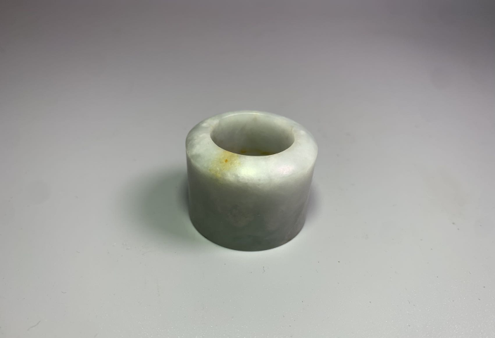 古玩玉器清代天然翡翠素紋扳指拍賣,當前價格2980元