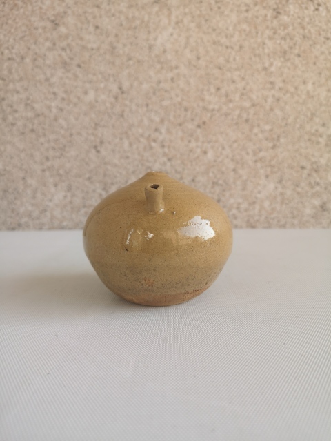 古玩陶瓷清代青釉水滴拍賣,當前價格850元