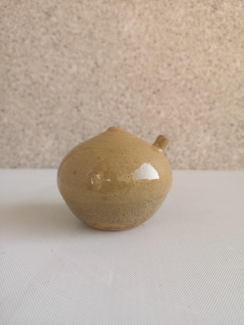 古玩陶瓷清代青釉水滴拍賣,當前價格850元