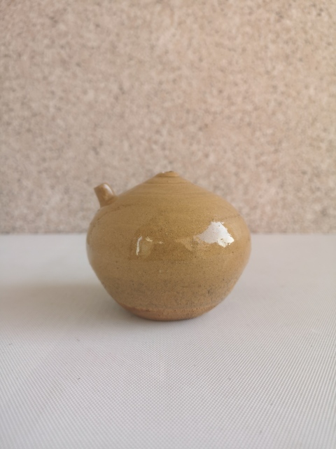 古玩陶瓷清代青釉水滴拍賣,當前價格850元