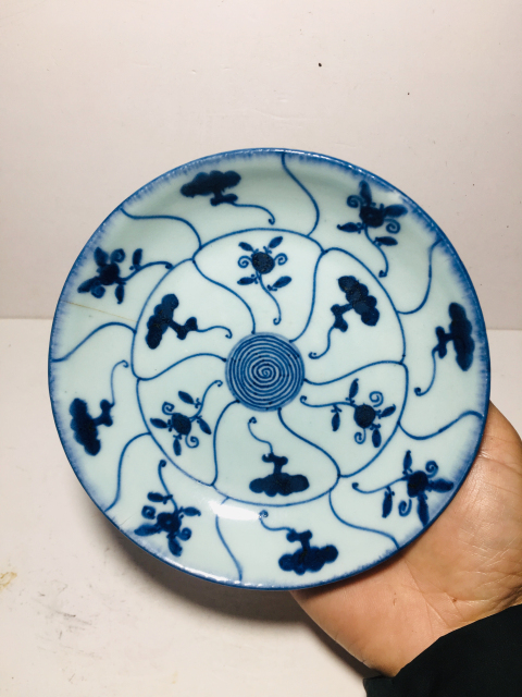 古玩陶瓷雍正青花靈芝紋盤拍賣,當(dāng)前價格888元