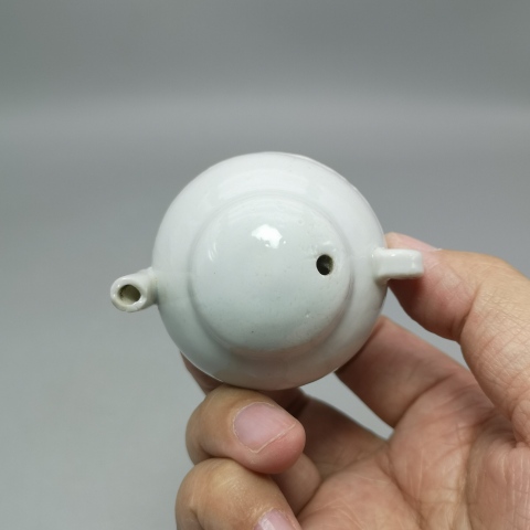古玩陶瓷白釉水注拍賣,當前價格800元