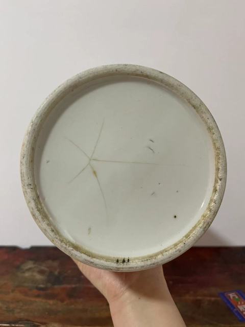 古玩陶瓷民國(guó)粉彩人物故事圖帽筒拍賣,當(dāng)前價(jià)格3000元