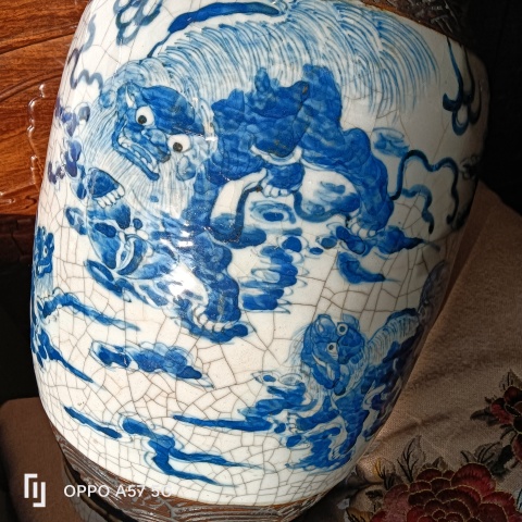 古玩陶瓷清晚期仿哥釉鐵銹花青花獅子繡球圖盤(pán)口瓶拍賣(mài),當(dāng)前價(jià)格9600元