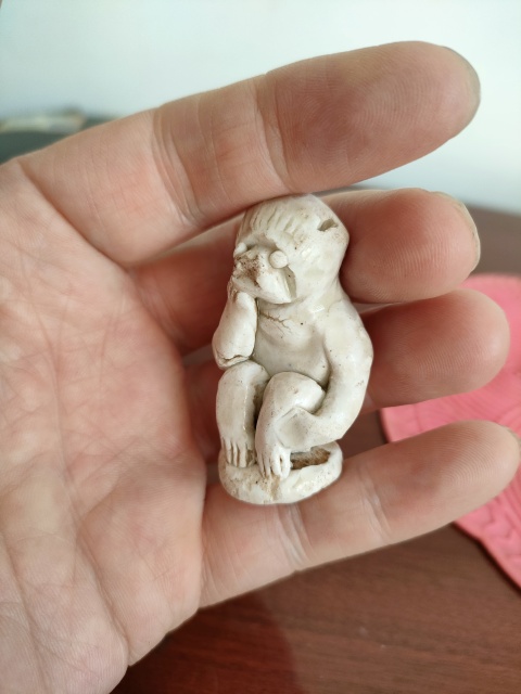 古玩陶瓷定窯白釉瓷塑猴拍賣,當前價格3500元