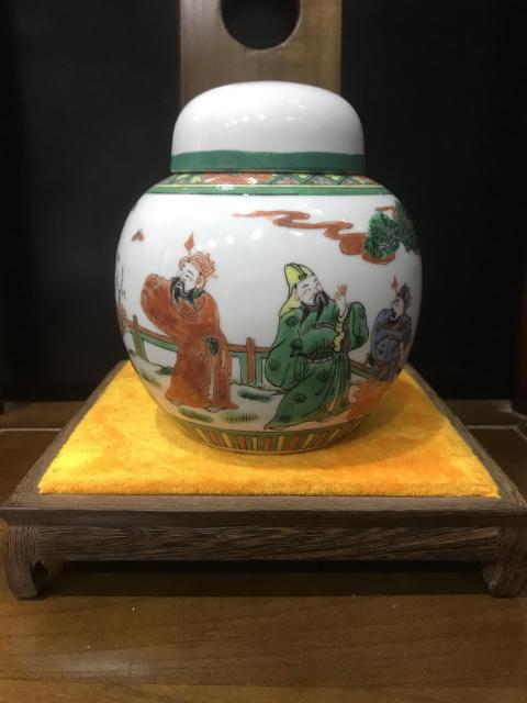 實(shí)物保真五彩三顧茅廬蓋罐拍賣，當(dāng)前價(jià)格2688元