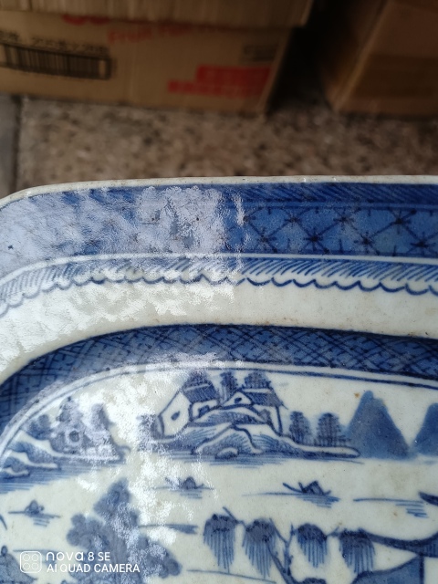 古玩陶瓷清代中期樓臺亭閣山水紋青花盤拍賣，當前價格1500元