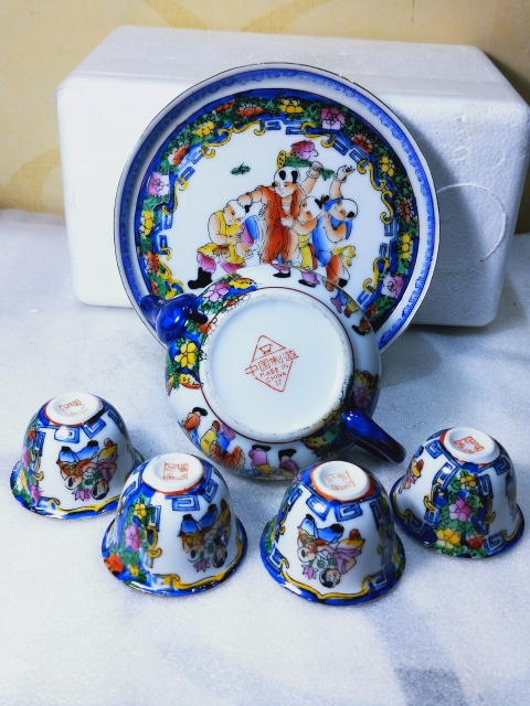 古玩陶瓷彩繪嬰戲人物紋茶具拍賣,當(dāng)前價格299元