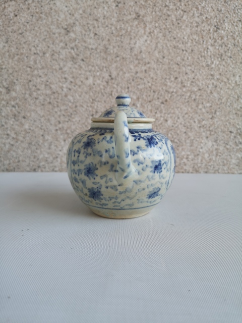 古玩陶瓷明末清初青花執(zhí)壺拍賣，當(dāng)前價(jià)格1800元
