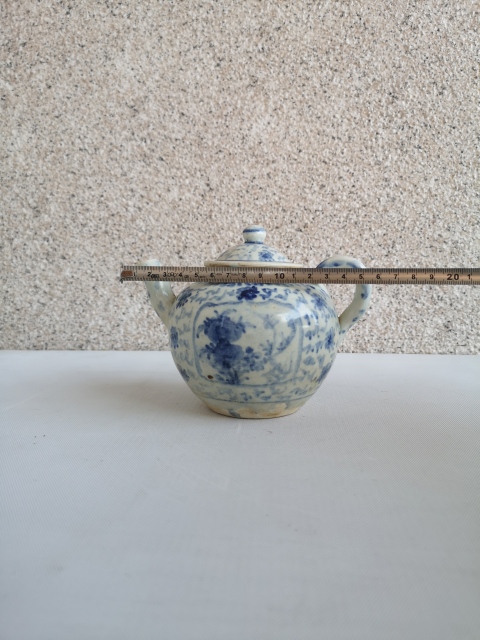 古玩陶瓷明末清初青花執(zhí)壺拍賣，當(dāng)前價(jià)格1800元