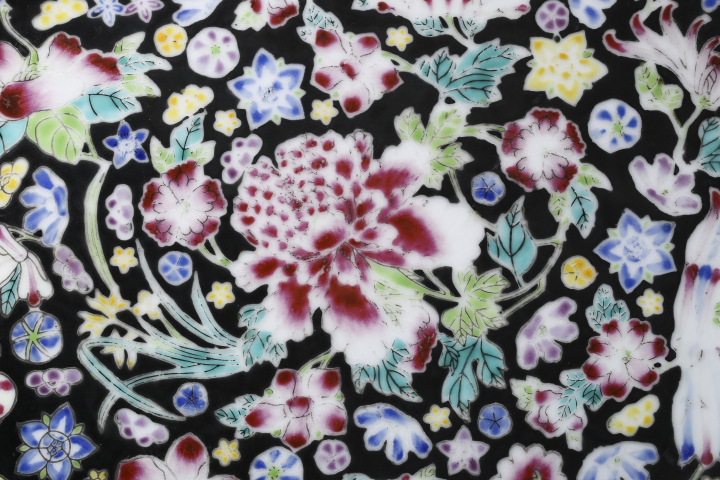 古玩陶瓷民國解放初·墨地粉彩百花不落地紋大盤（優品）拍賣，當前價格1860元