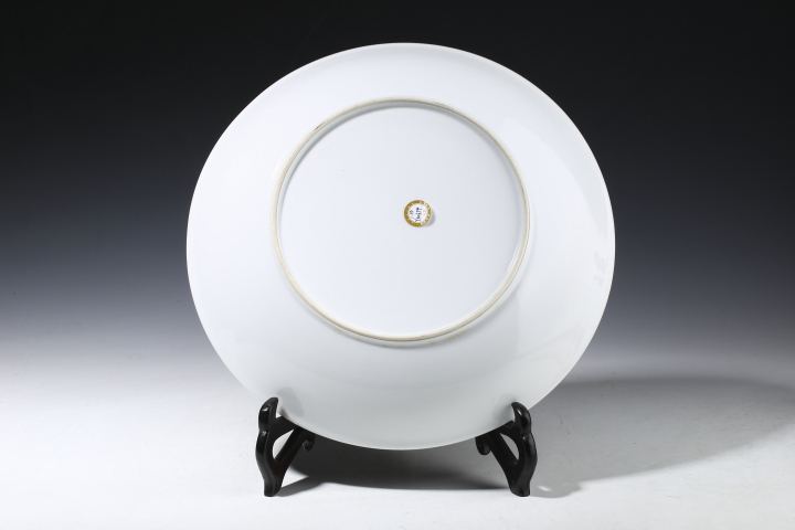 古玩陶瓷民國解放初·墨地粉彩百花不落地紋大盤（優品）拍賣，當前價格1860元