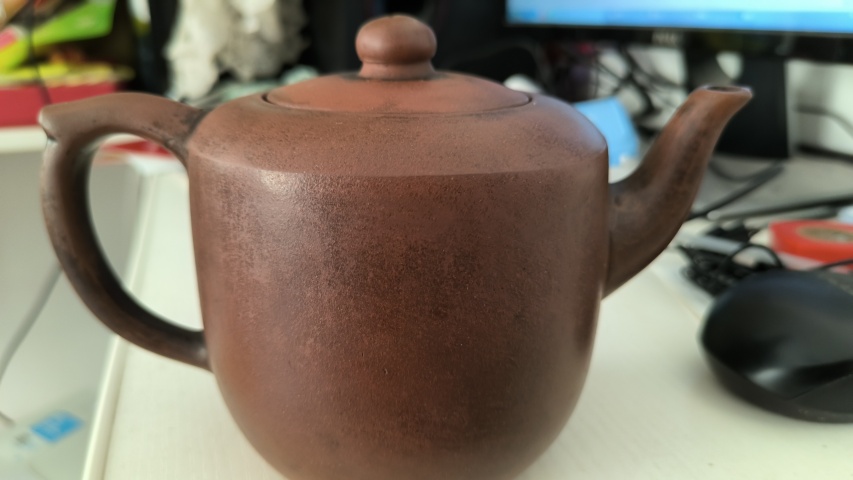 紫砂壺拍賣，當(dāng)前價(jià)格2000元