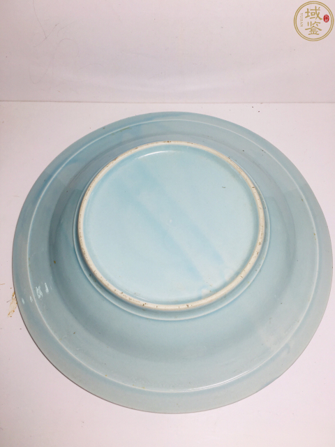古玩陶瓷粉青釉蓮瓣團花紋折腰大盤拍賣,當前價格0元