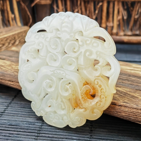 古玩雜項【工藝精美】當代?和田玉交龍蝠佩拍賣,當前價格500元