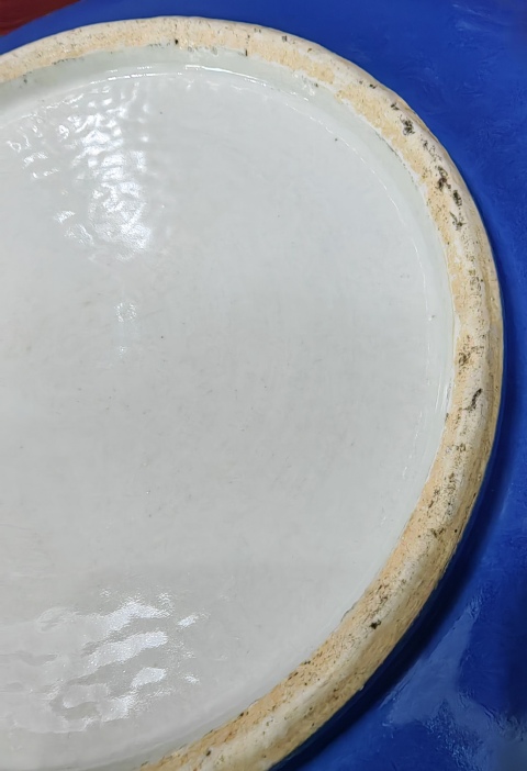 古玩陶瓷清中晚期祭藍釉大盤拍賣,當前價格12000元