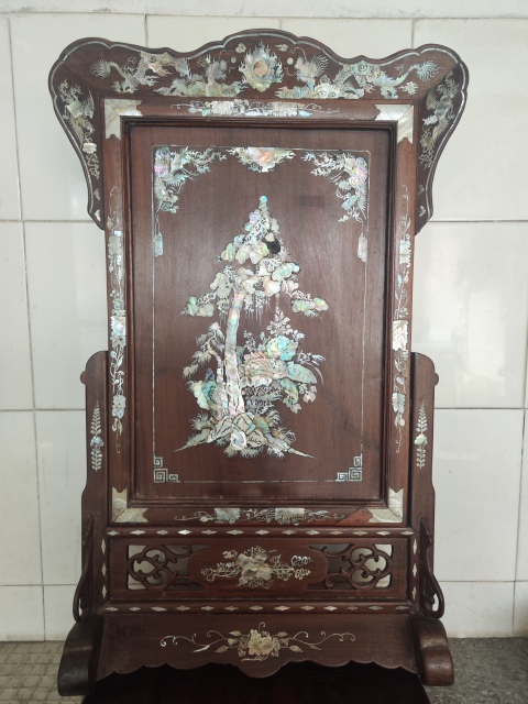 古玩雜項(xiàng)螺鈿座屏拍賣(mài),當(dāng)前價(jià)格6800元