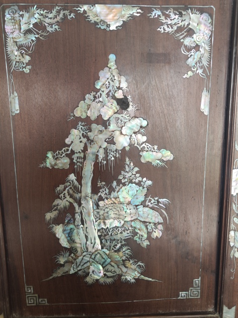 古玩雜項(xiàng)螺鈿座屏拍賣(mài),當(dāng)前價(jià)格6800元