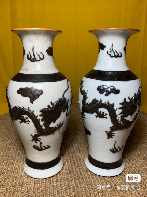 古玩陶瓷哥釉***雙龍戲珠紋瓶拍賣,當(dāng)前價格12888元