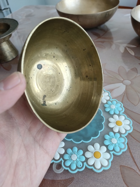 古玩銅器清末民國(guó)獅子海水紋貢碗拍賣,當(dāng)前價(jià)格999元