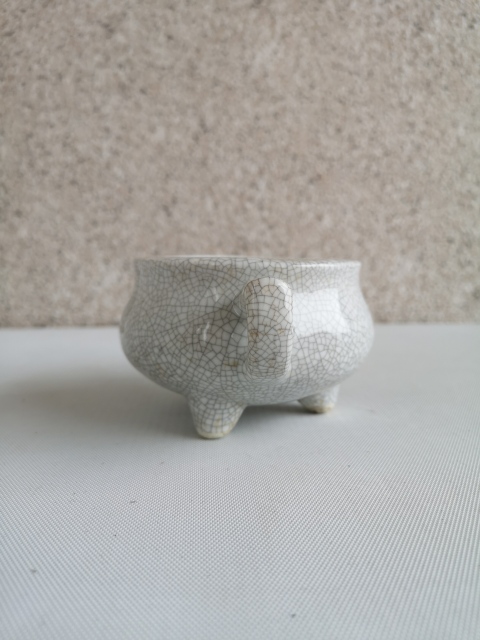 古玩陶瓷六十至八十年代哥釉香爐拍賣,當前價格398元