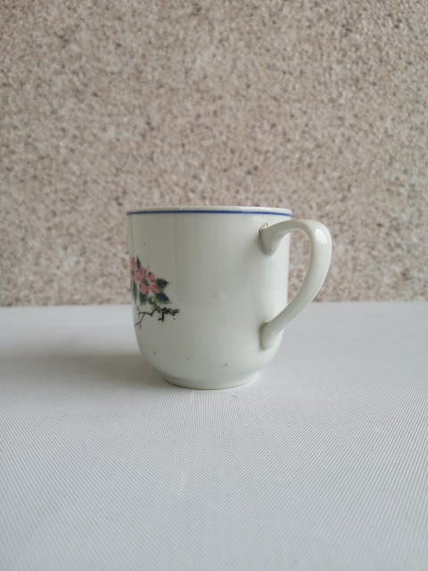 古玩陶瓷出口創(chuàng)匯期花鳥紋執(zhí)杯拍賣,當(dāng)前價(jià)格198元