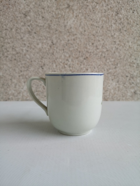 古玩陶瓷出口創(chuàng)匯期花鳥紋執(zhí)杯拍賣,當(dāng)前價(jià)格198元