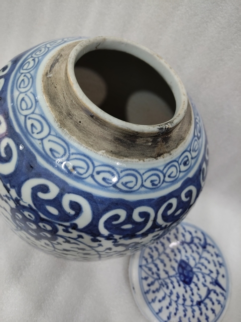 古玩陶瓷青花纏枝花卉紋蓋罐拍賣，當前價格1688元