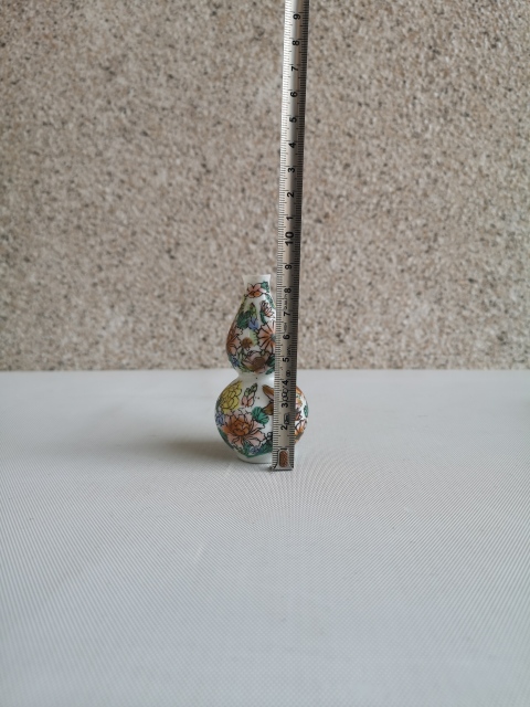 古玩陶瓷出口創(chuàng)匯期花卉紋葫蘆瓶拍賣,當前價格260元