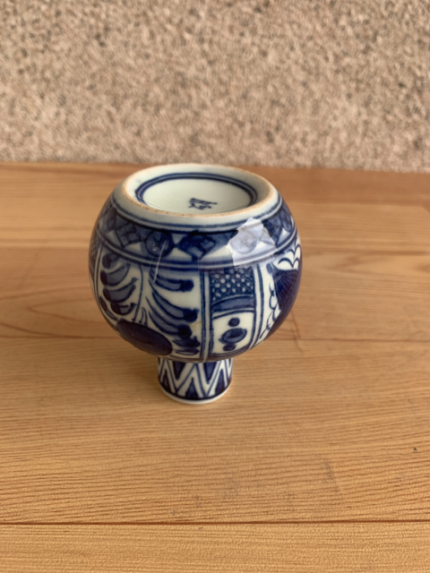 古玩陶瓷出口創匯青花瓶拍賣，當前價格220元