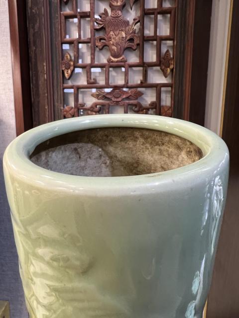 古玩陶瓷【低價一手就放漏】民國·魚藻紋青釉大筆筒拍賣，當前價格1688元