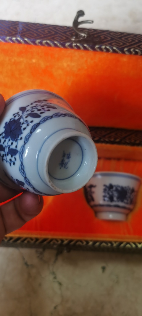 古玩陶瓷乾隆青花花卉紋茶杯一對拍賣，當前價格6800元