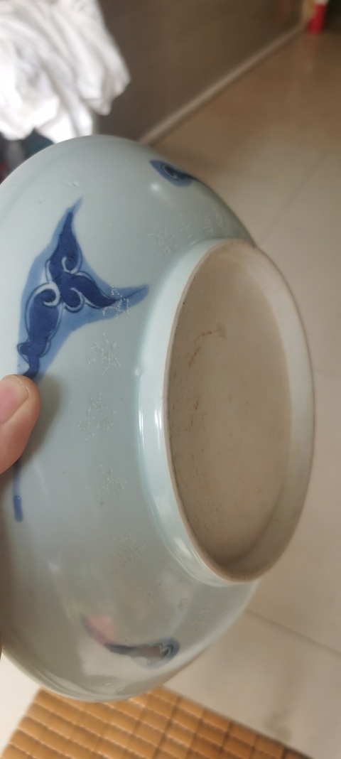 古玩陶瓷清乾隆青花過墻龍紋盤拍賣，當前價格8000元